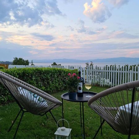 Janis Seaview Villa Néa Fókaia Εξωτερικό φωτογραφία